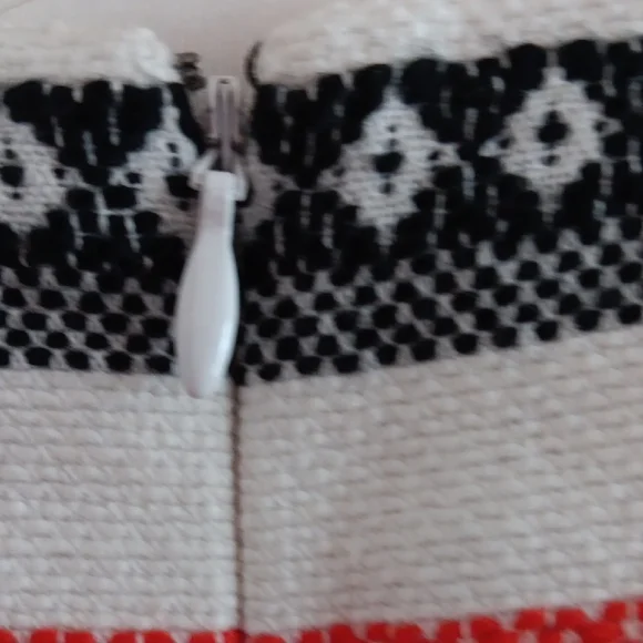 LOFT Red and White Mini Pencil Skirt - Picture 4 of 5